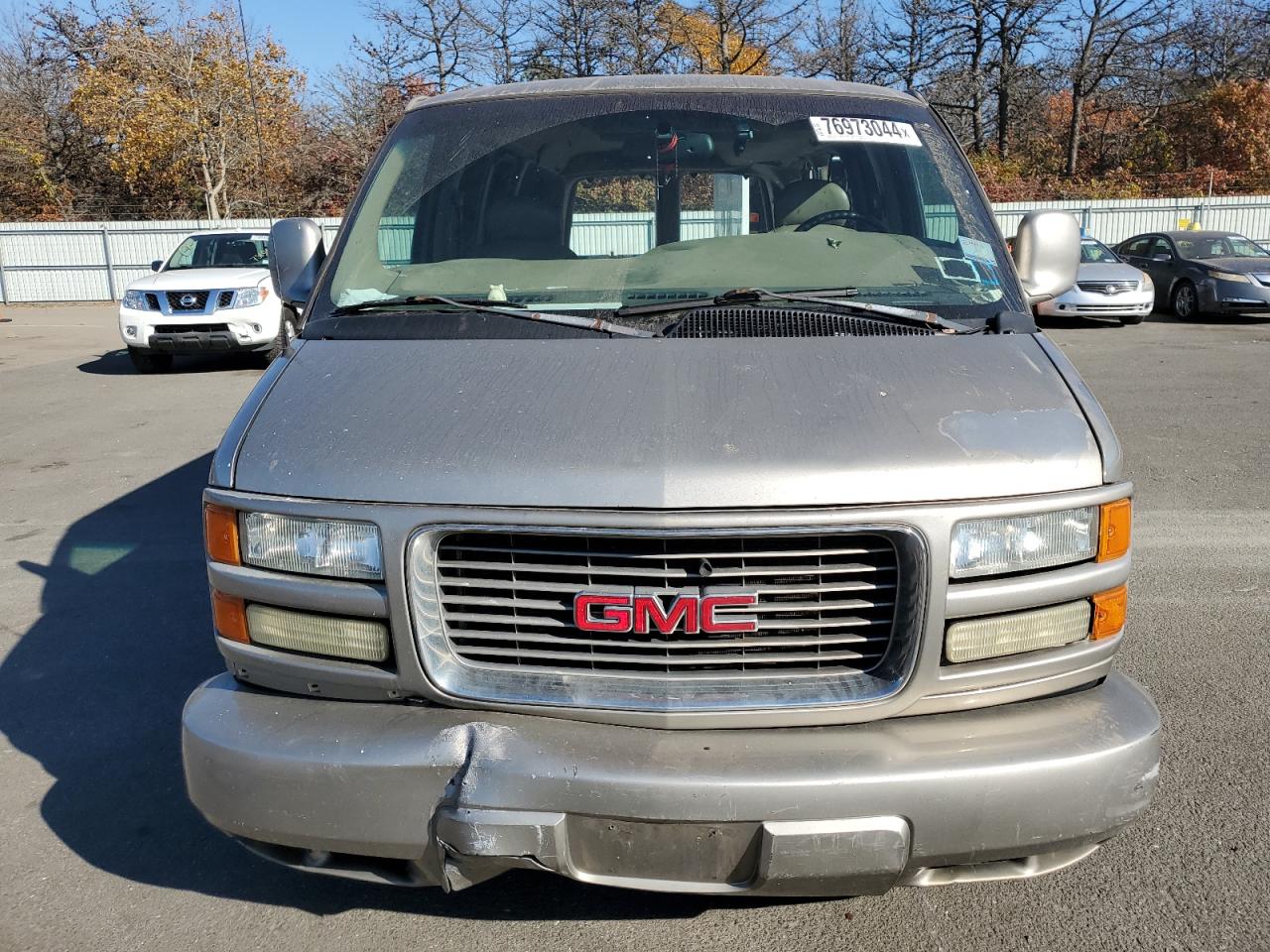 Lot #2935084261 2002 GMC SAVANA G15