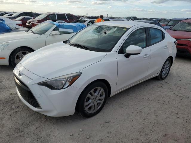 VIN 3MYDLBZV5GY134474 2016 Toyota Scion no.1