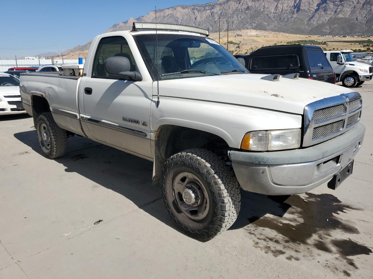 Lot #2872138134 1998 DODGE RAM 2500