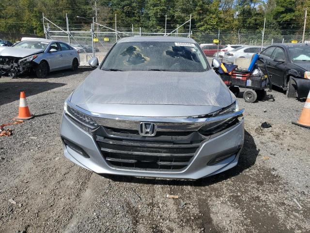 VIN 1HGCV1F97JA101754 2018 Honda Accord, Touring no.5