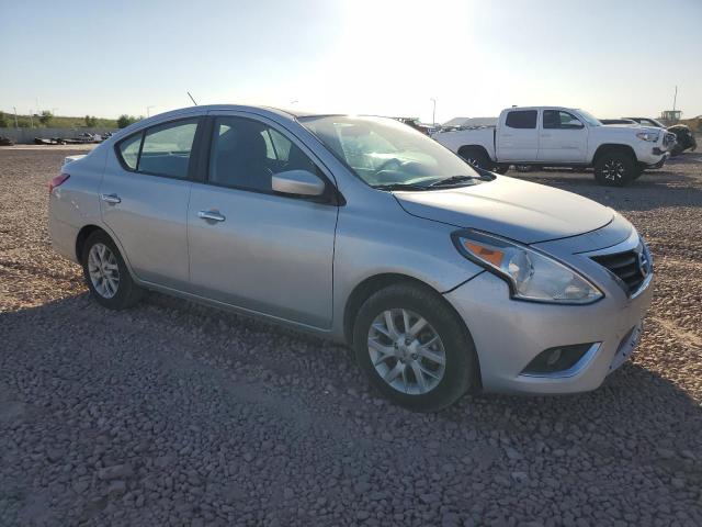 VIN 3N1CN7AP0JL851368 2018 Nissan Versa, S no.4