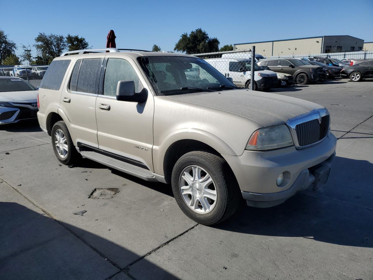 Lot #2921091500 2004 LINCOLN AVIATOR