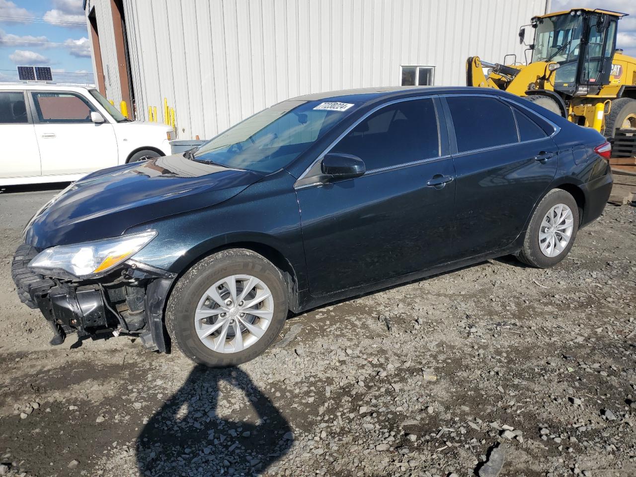 Lot #2989232678 2015 TOYOTA CAMRY LE