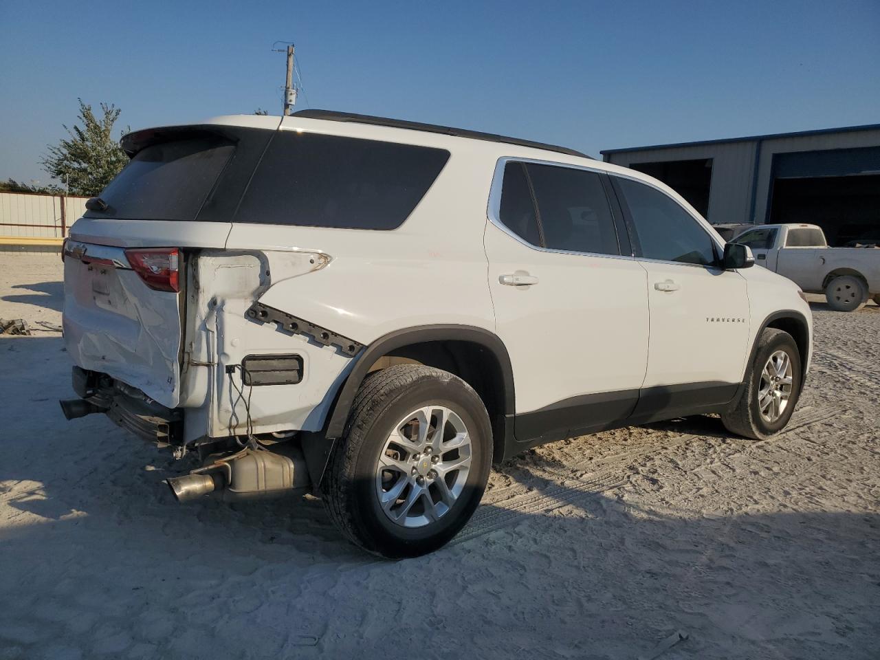 Lot #2953095639 2020 CHEVROLET TRAVERSE L