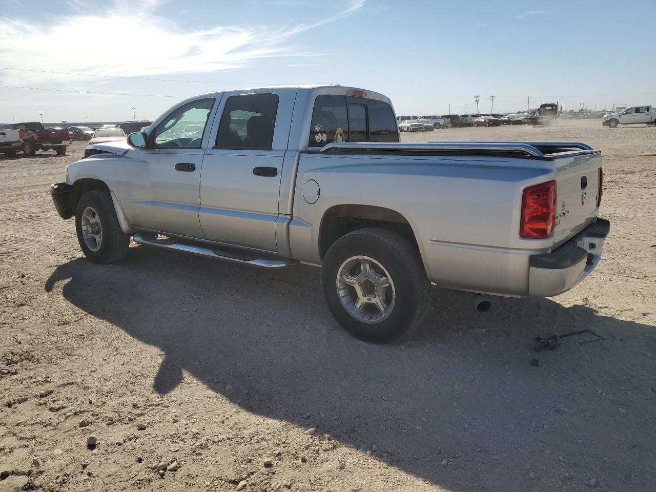 Lot #3030705122 2007 DODGE DAKOTA QUA