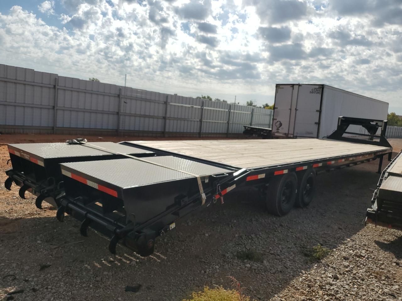 Lot #2993478189 2023 EAST TRAILER