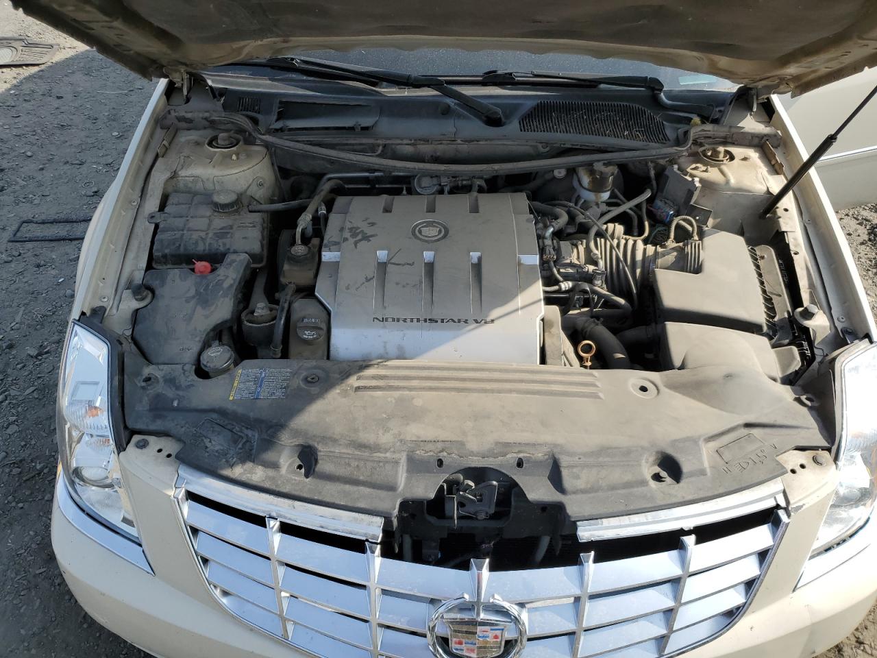 Lot #2972593897 2010 CADILLAC DTS