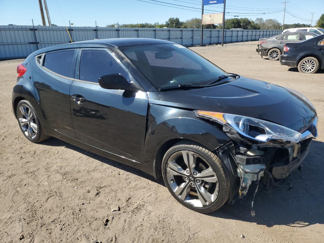 Lot #2953167218 2015 HYUNDAI VELOSTER