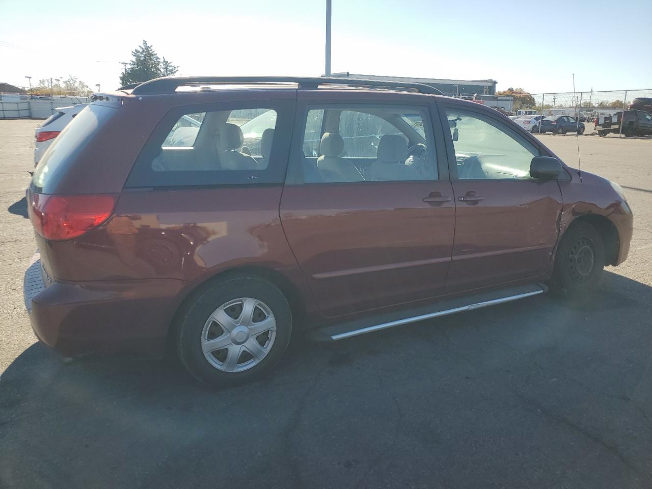 Lot #3024478593 2006 TOYOTA SIENNA CE