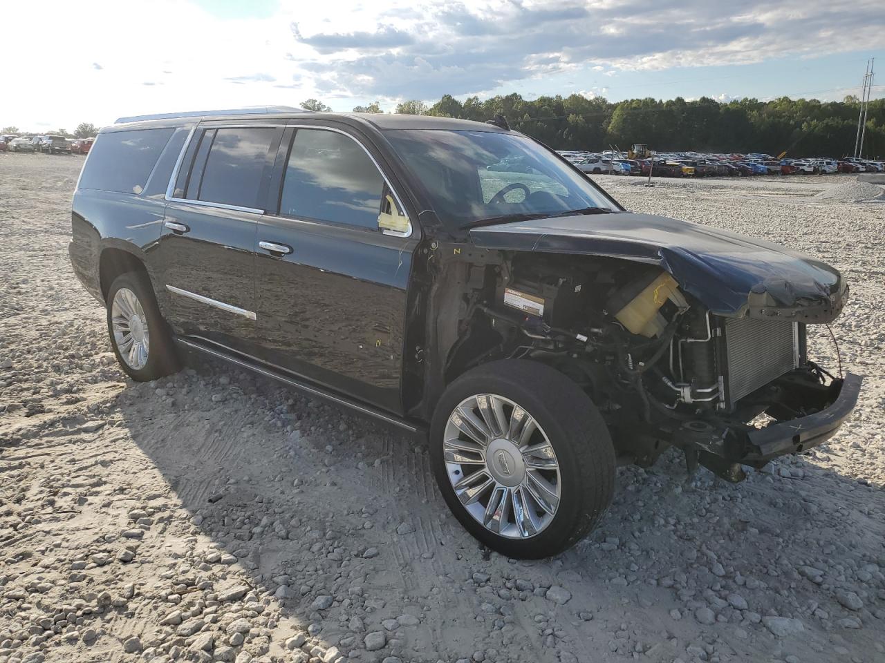 Lot #2952896791 2017 CADILLAC ESCALADE E