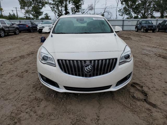 VIN 2G4GR5GX4F9299457 2015 Buick Regal, Premium no.5