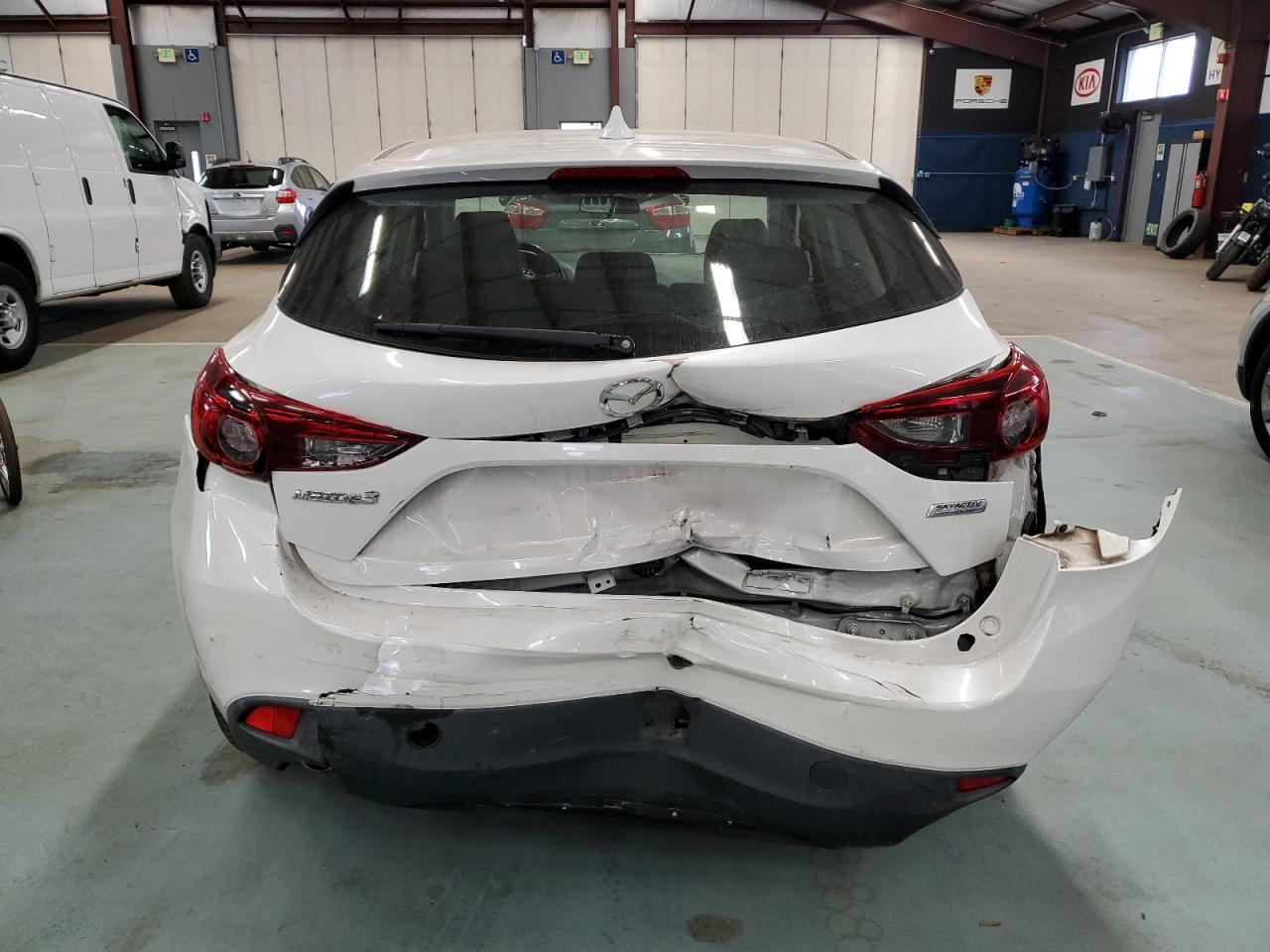 Lot #2974641524 2015 MAZDA 3 GRAND TO