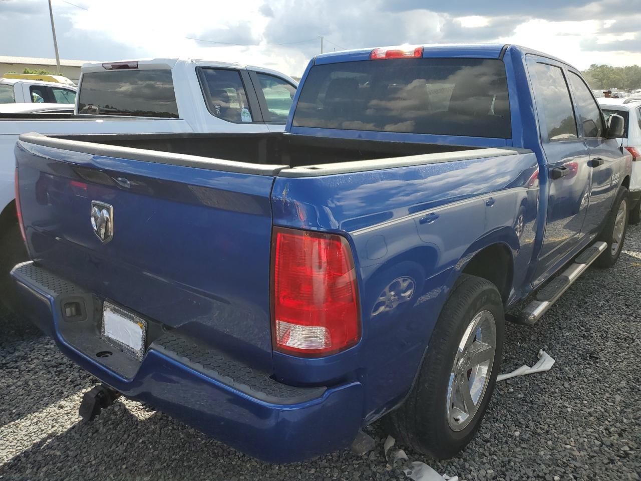 Lot #2955326476 2018 RAM 1500 ST