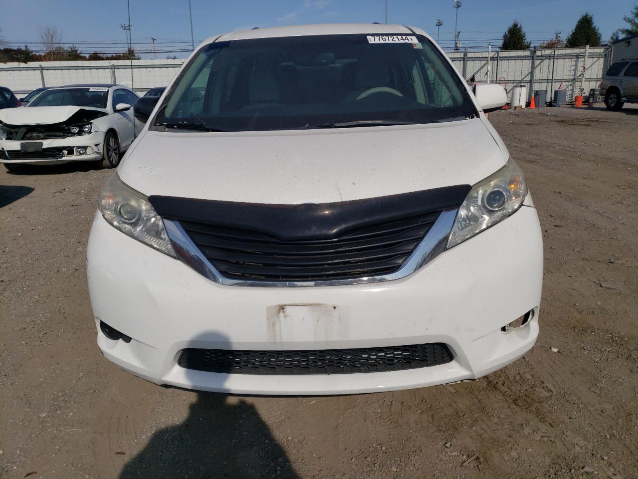 Lot #2971800023 2014 TOYOTA SIENNA LE