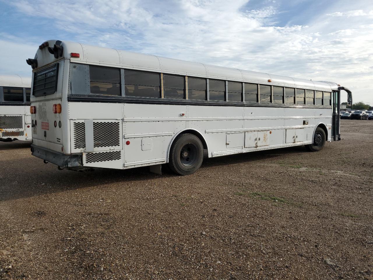 Lot #2940726562 2005 THOMAS SCHOOL BUS