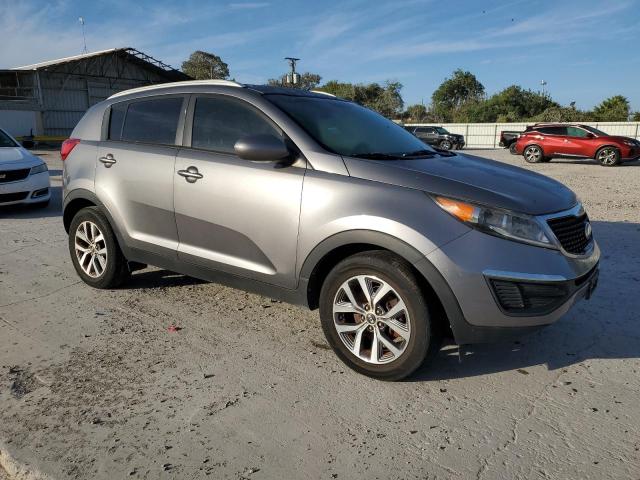 VIN KNDPB3AC5G7870766 2016 KIA Sportage, LX no.4