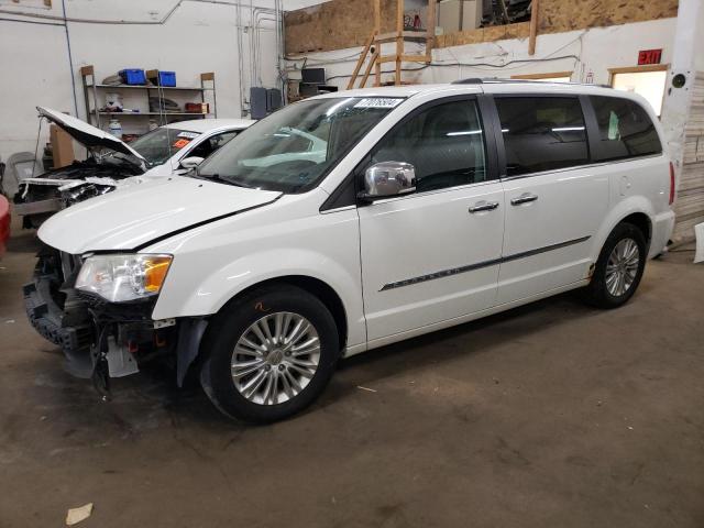 2013 CHRYSLER TOWN & COU #2935932830