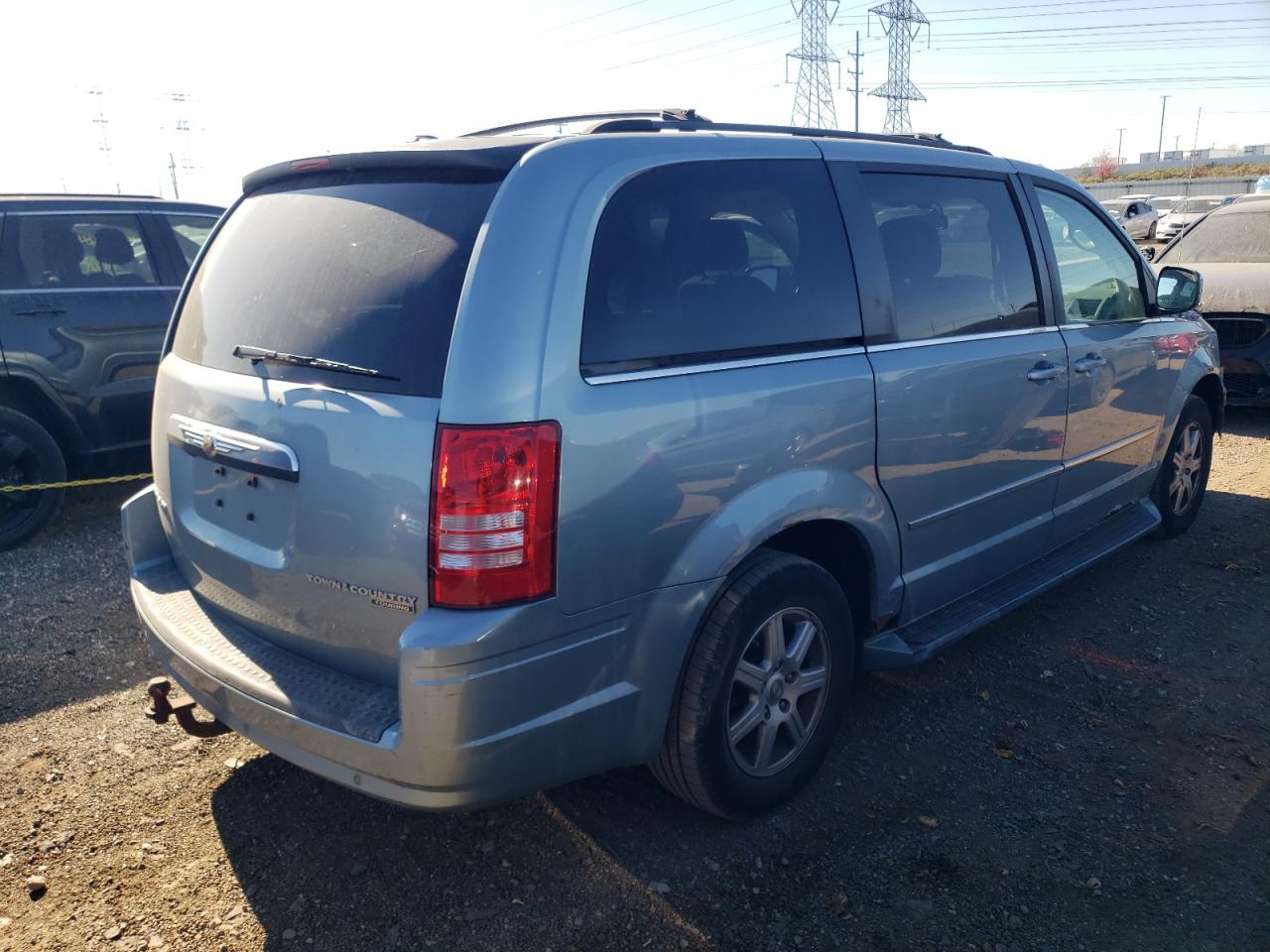 Lot #2926252517 2010 CHRYSLER TOWN & COU