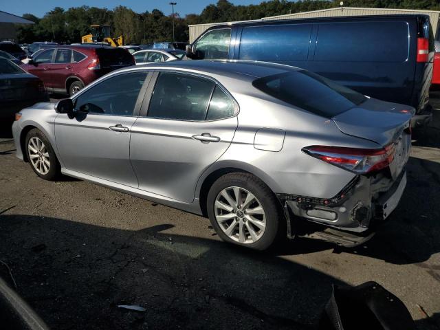 VIN 4T1B11HK5JU672529 2018 Toyota Camry, L no.2