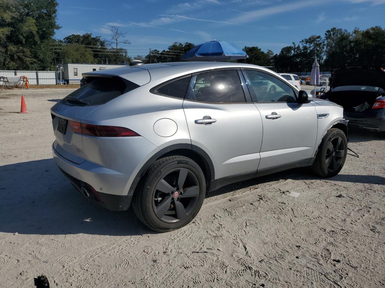 Lot #2989227695 2020 JAGUAR E-PACE SE