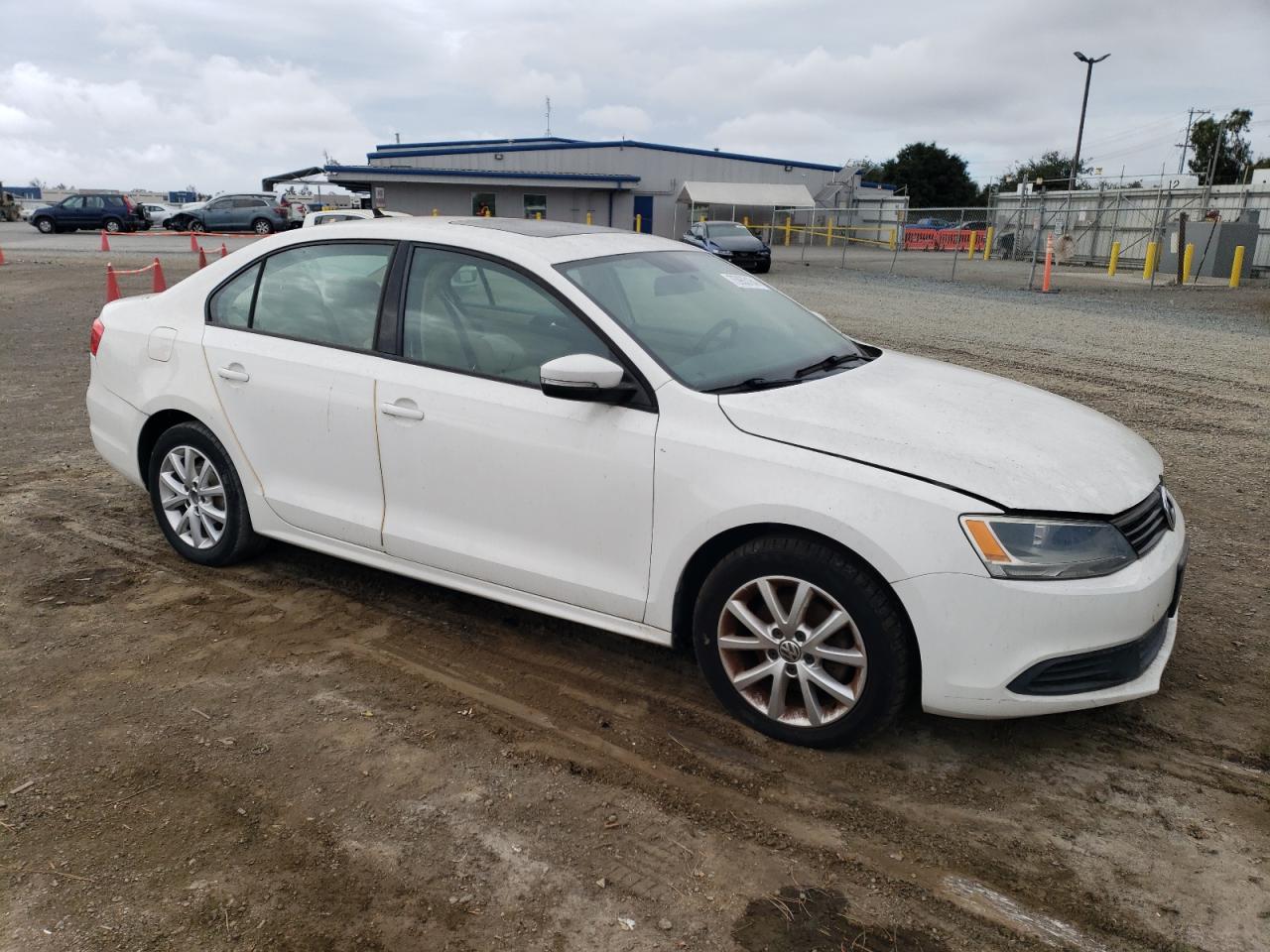 Lot #3024620592 2011 VOLKSWAGEN JETTA