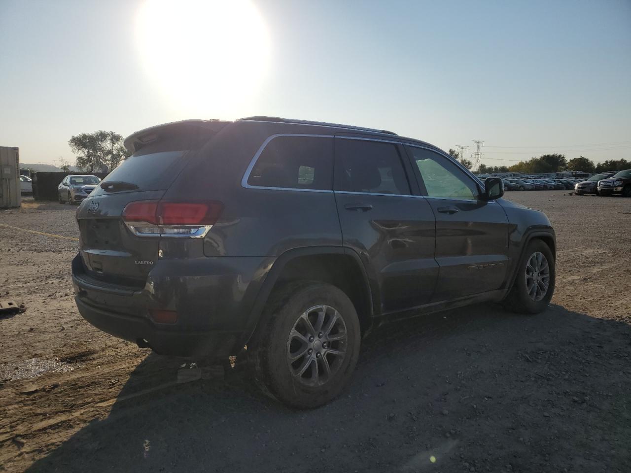 JEEP GRAND CHEROKEE LAREDO