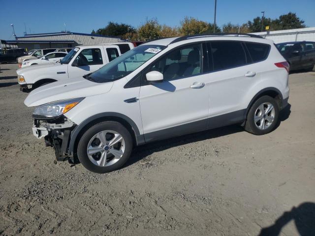 VIN 1FMCU9GX8FUC80921 2015 Ford Escape, SE no.1