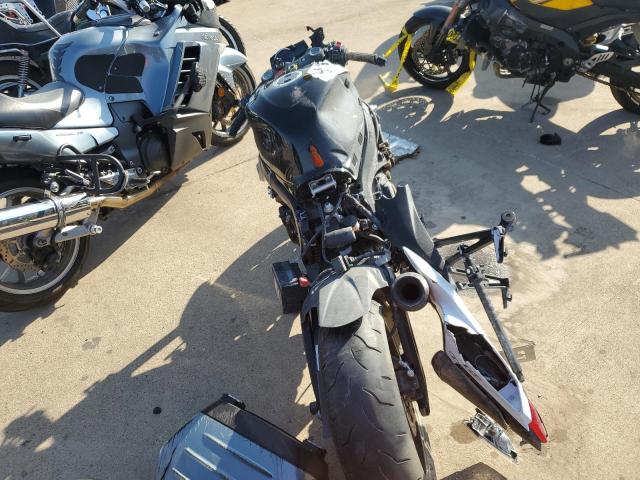 2022 SUZUKI GSX-R600 - JS1GN7FA8N7101062