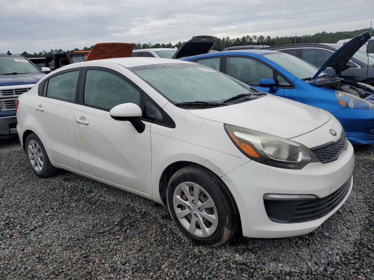 Lot #2886384404 2016 KIA RIO LX