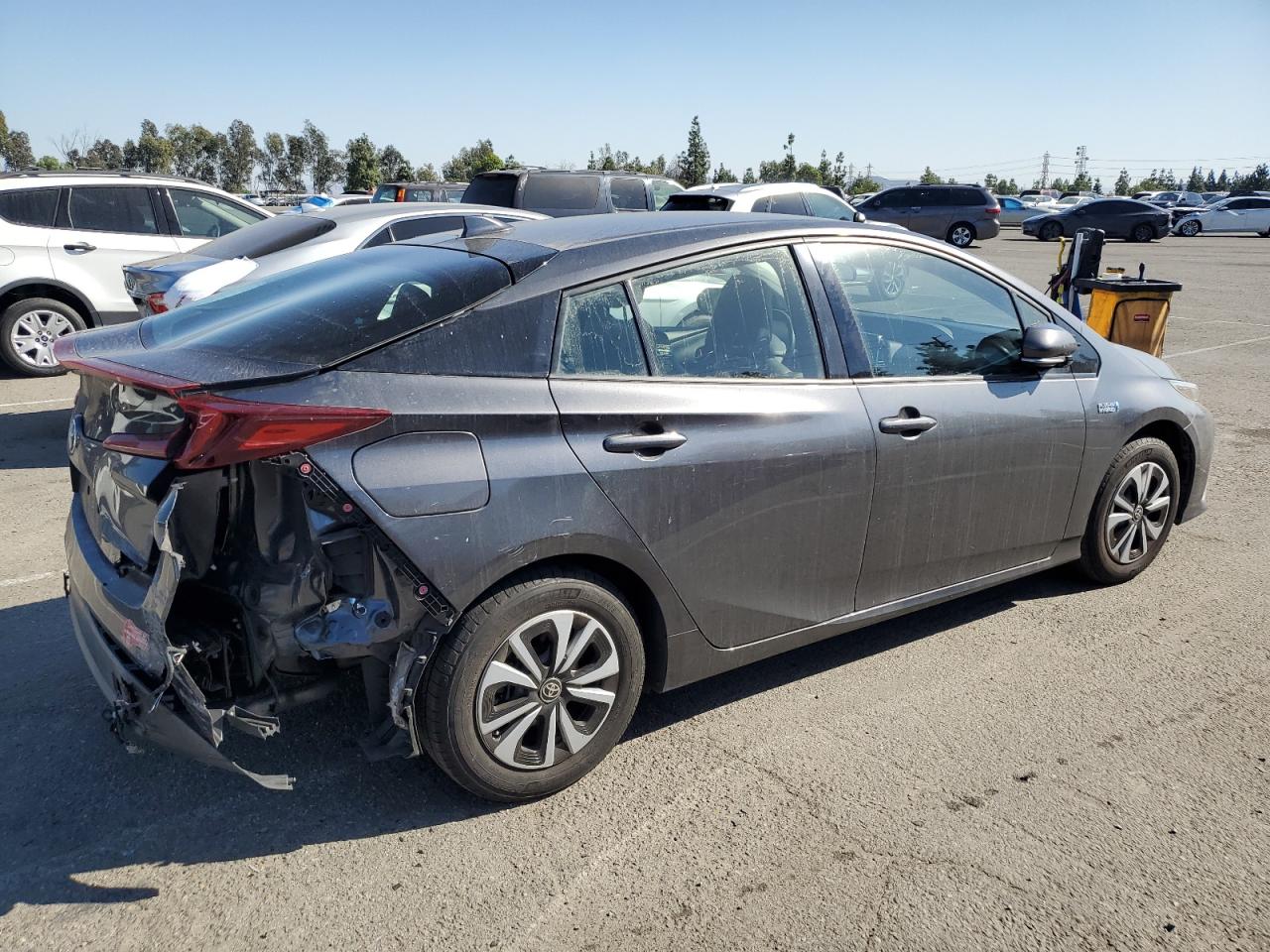 Lot #2989000540 2018 TOYOTA PRIUS PRIM