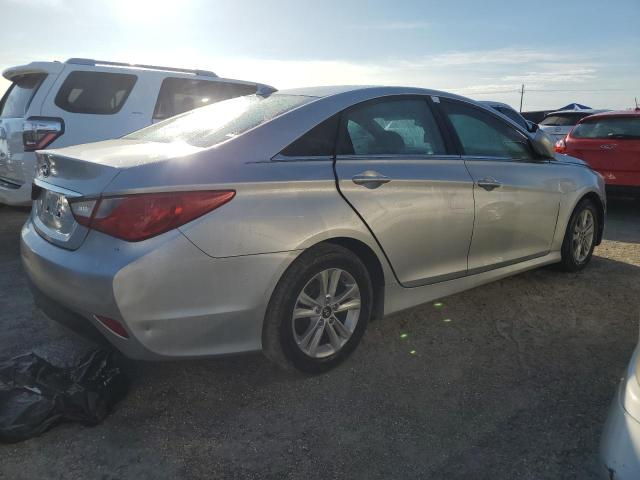 VIN 5NPEB4AC8EH902857 2014 Hyundai Sonata, Gls no.3