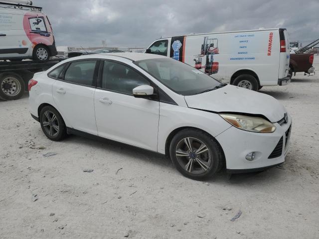 VIN 1FADP3F21EL137578 2014 Ford Focus, SE no.4