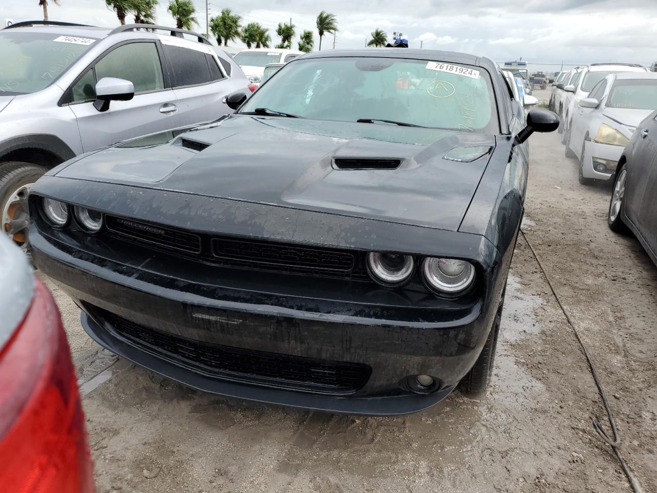 Lot #3030643092 2018 DODGE CHALLENGER