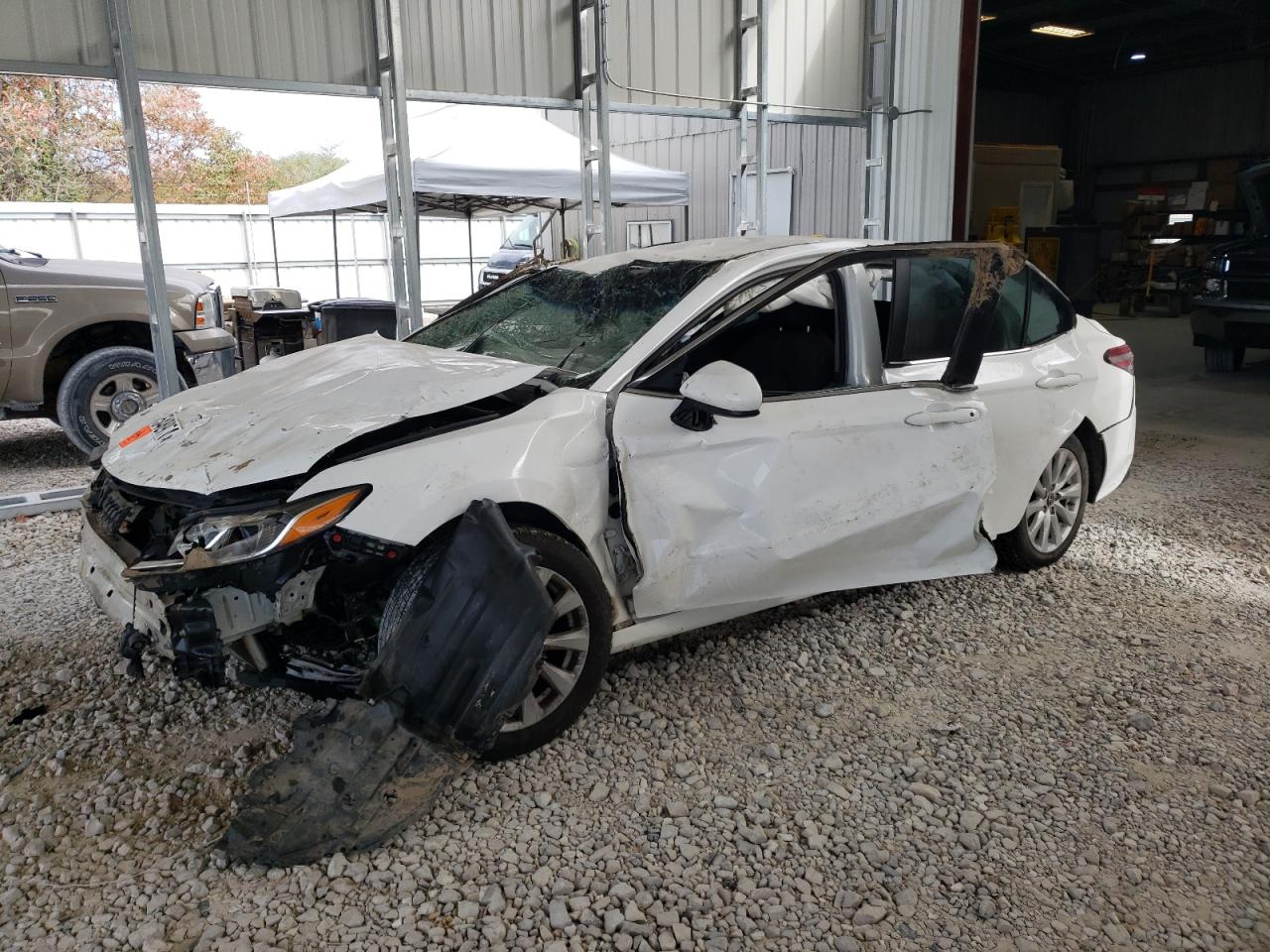 TOYOTA CAMRY L