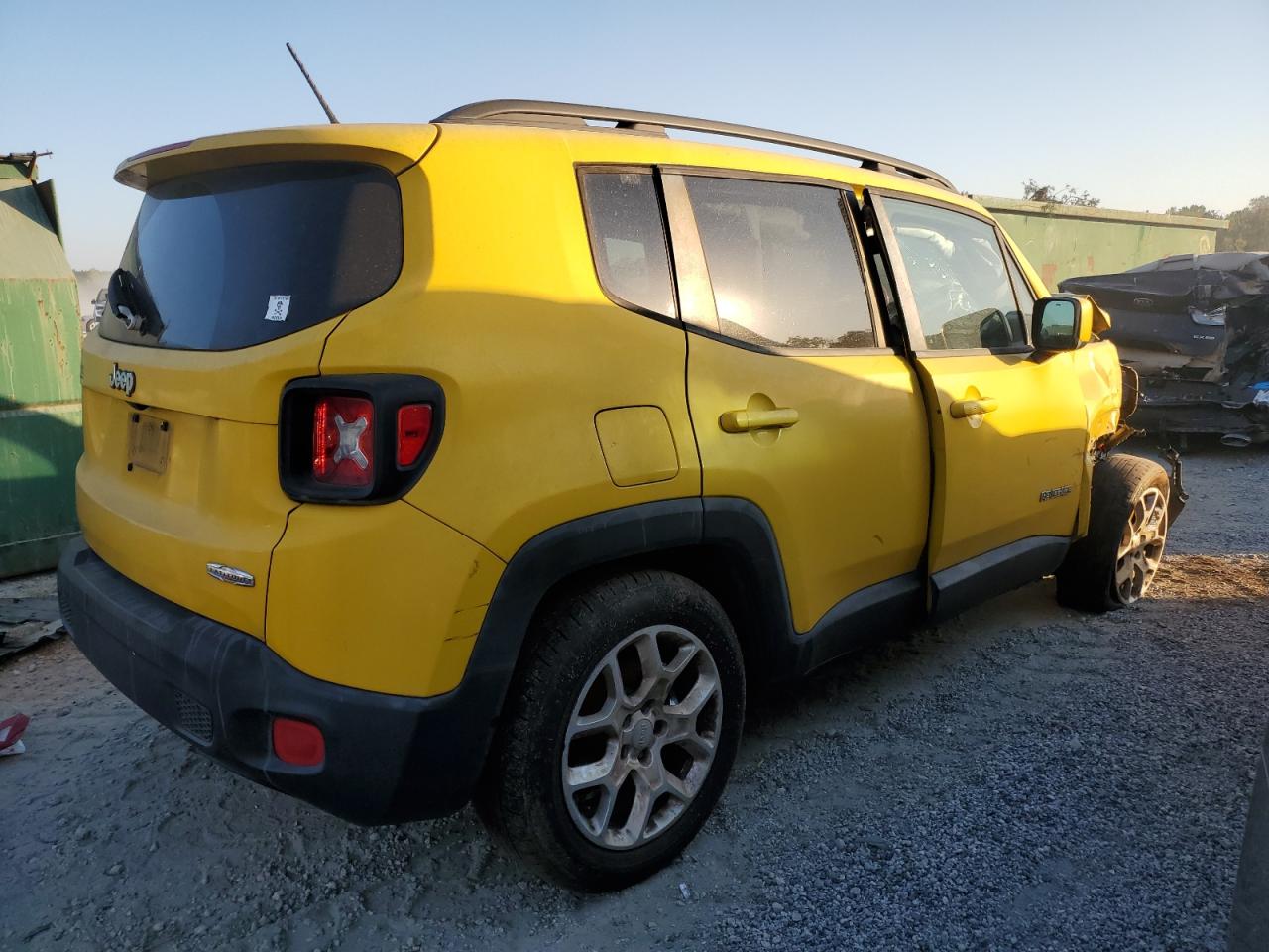 Lot #2979431647 2017 JEEP RENEGADE L