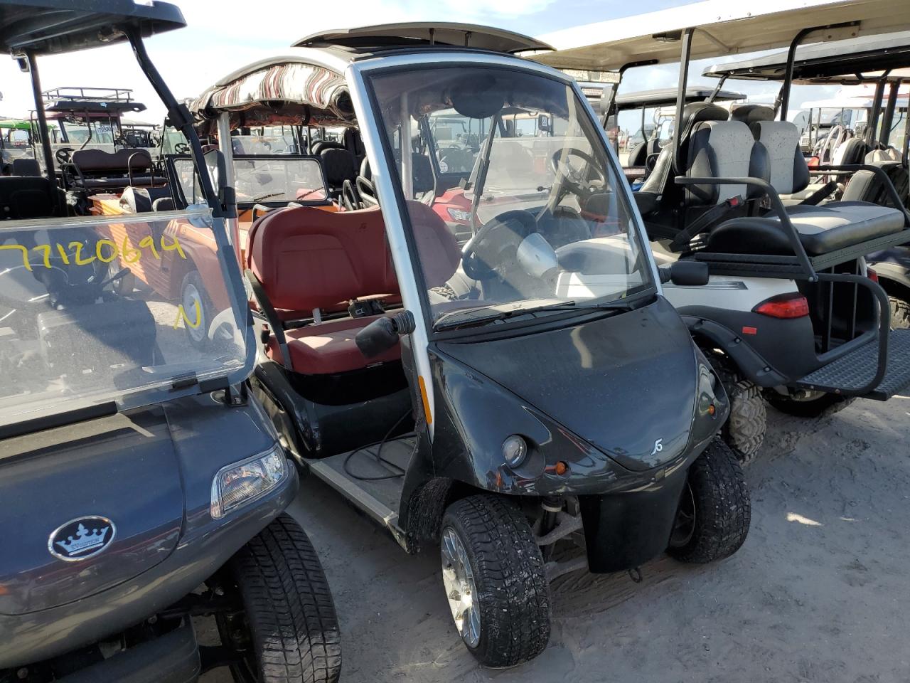 Lot #3029726675 2011 GARI GOLF CART