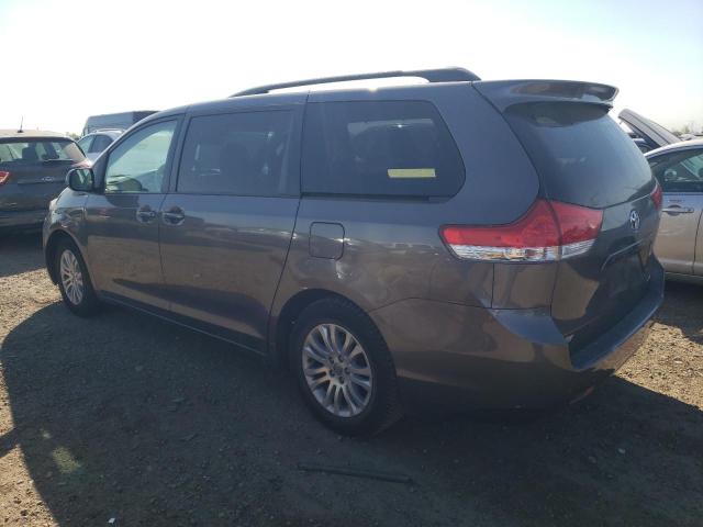 VIN 5TDYK3DC1ES460713 2014 Toyota Sienna, Xle no.2