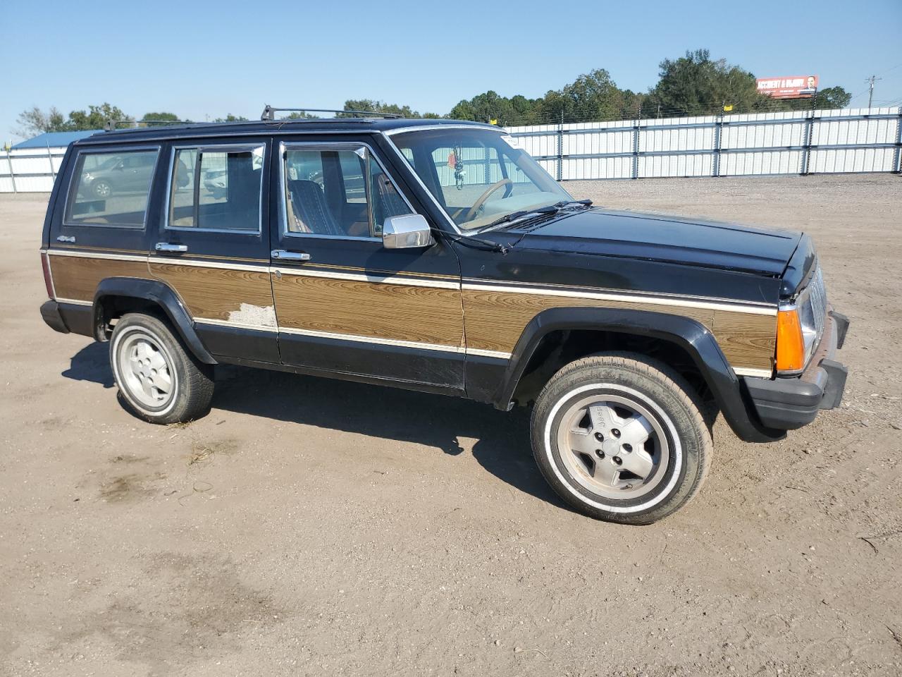 Lot #2918694841 1987 JEEP WAGONEER L