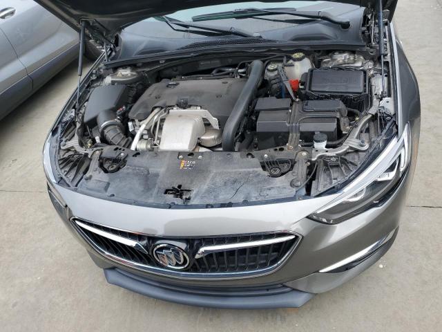 VIN W04GP6SX6J1075394 2018 Buick Regal, Essence no.11