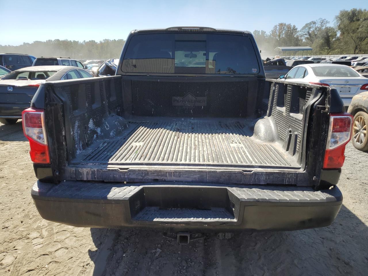 Lot #2918843147 2017 NISSAN TITAN S