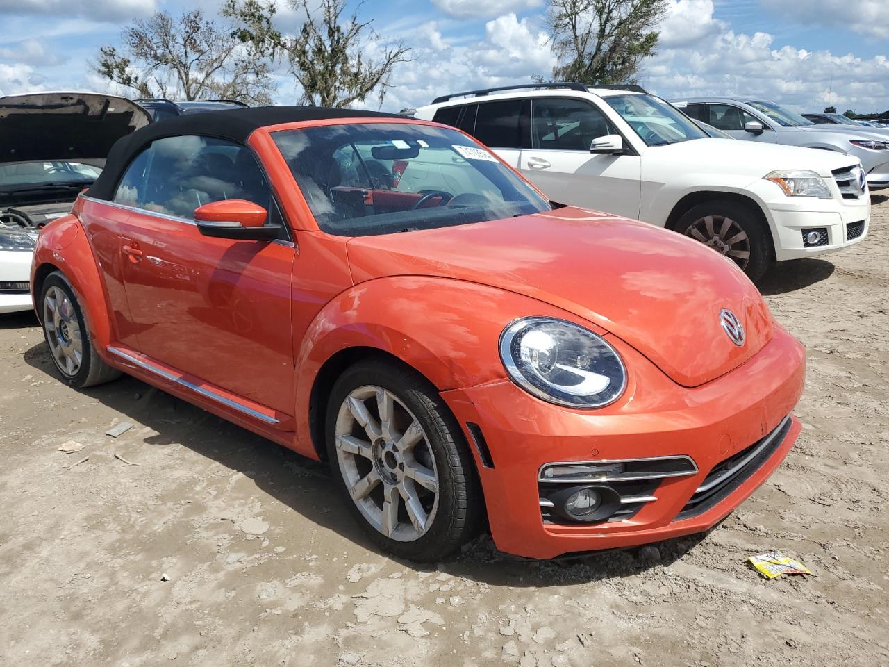 Lot #2894699912 2019 VOLKSWAGEN BEETLE S