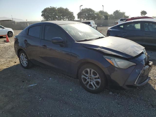 VIN 3MYDLBZV3GY115776 2016 Toyota Scion no.4