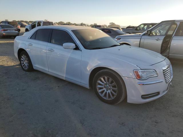 VIN 2C3CCAAG7EH276124 2014 Chrysler 300 no.4