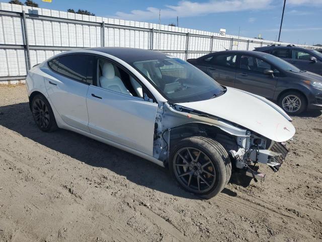 VIN 5YJ3E1EAXNF331294 2022 TESLA MODEL 3 no.4