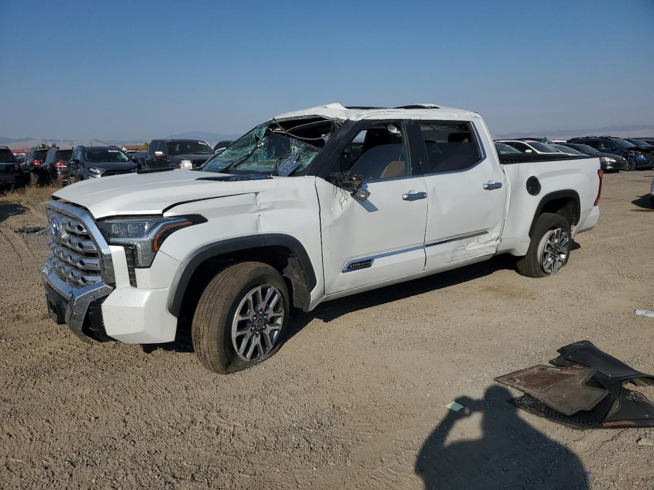 TOYOTA TUNDRA CREWMAX PLATINUM