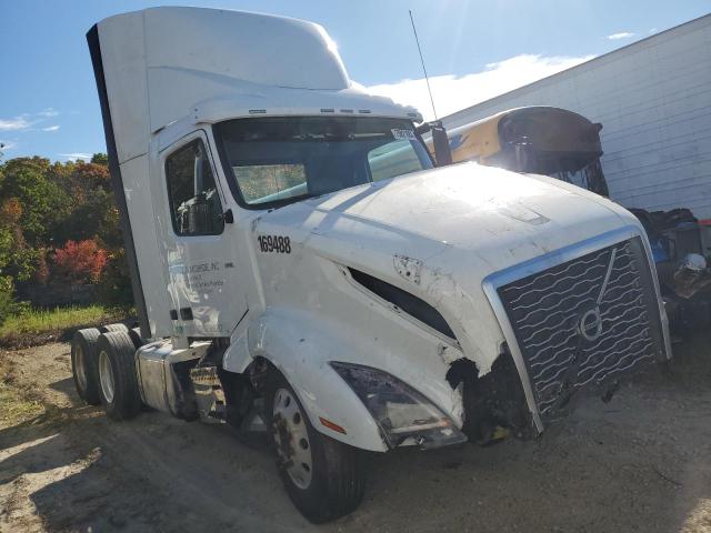 2023 VOLVO VN VNL #2904478493