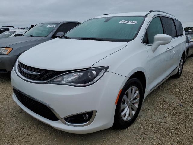 VIN 2C4RC1BG0JR110763 2018 Chrysler Pacifica, Touri... no.1