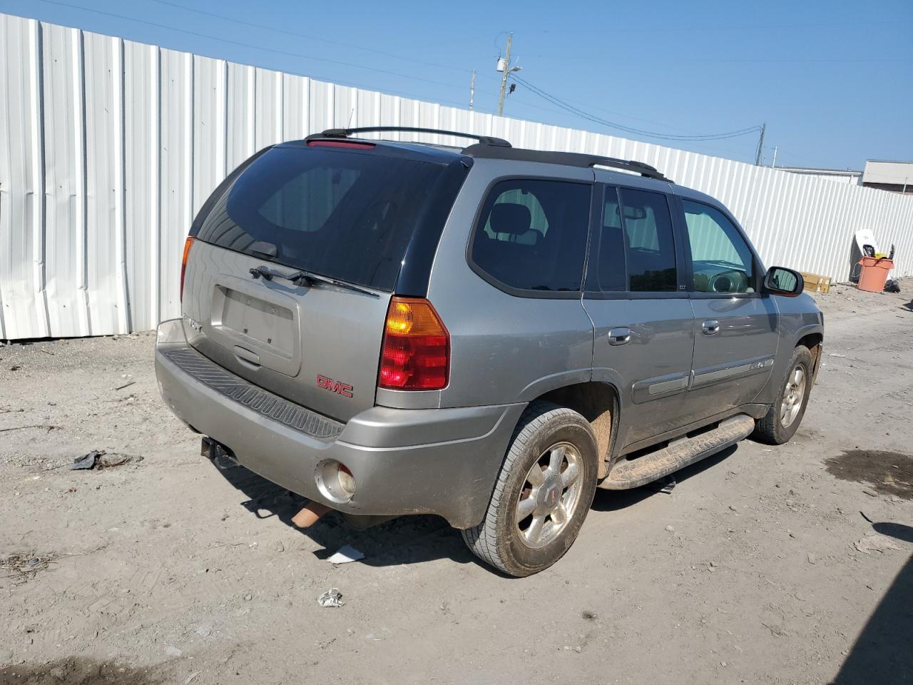 Lot #2960381731 2002 GMC ENVOY