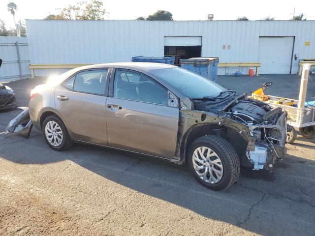 VIN 2T1BURHE6JC027731 2018 Toyota Corolla, L no.4