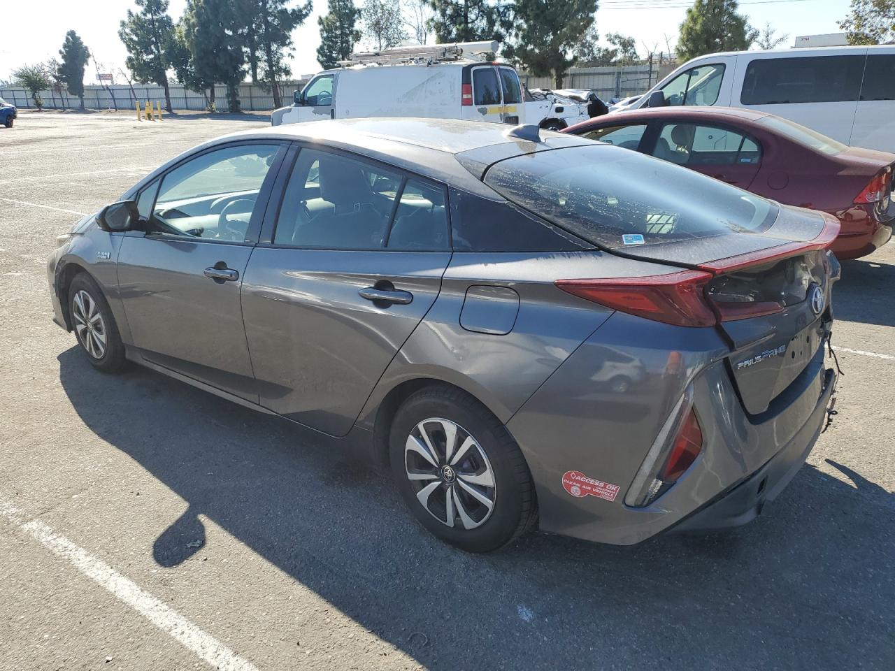 Lot #2989000540 2018 TOYOTA PRIUS PRIM